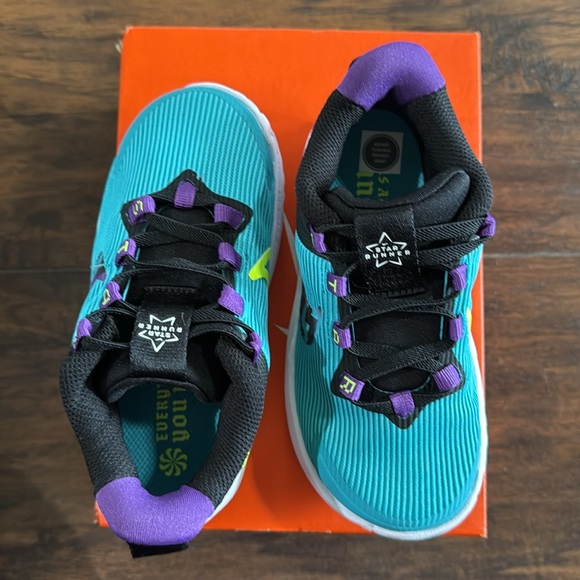 Nike Toddler Star Runner 4 Shoes - Picture 3 of 6